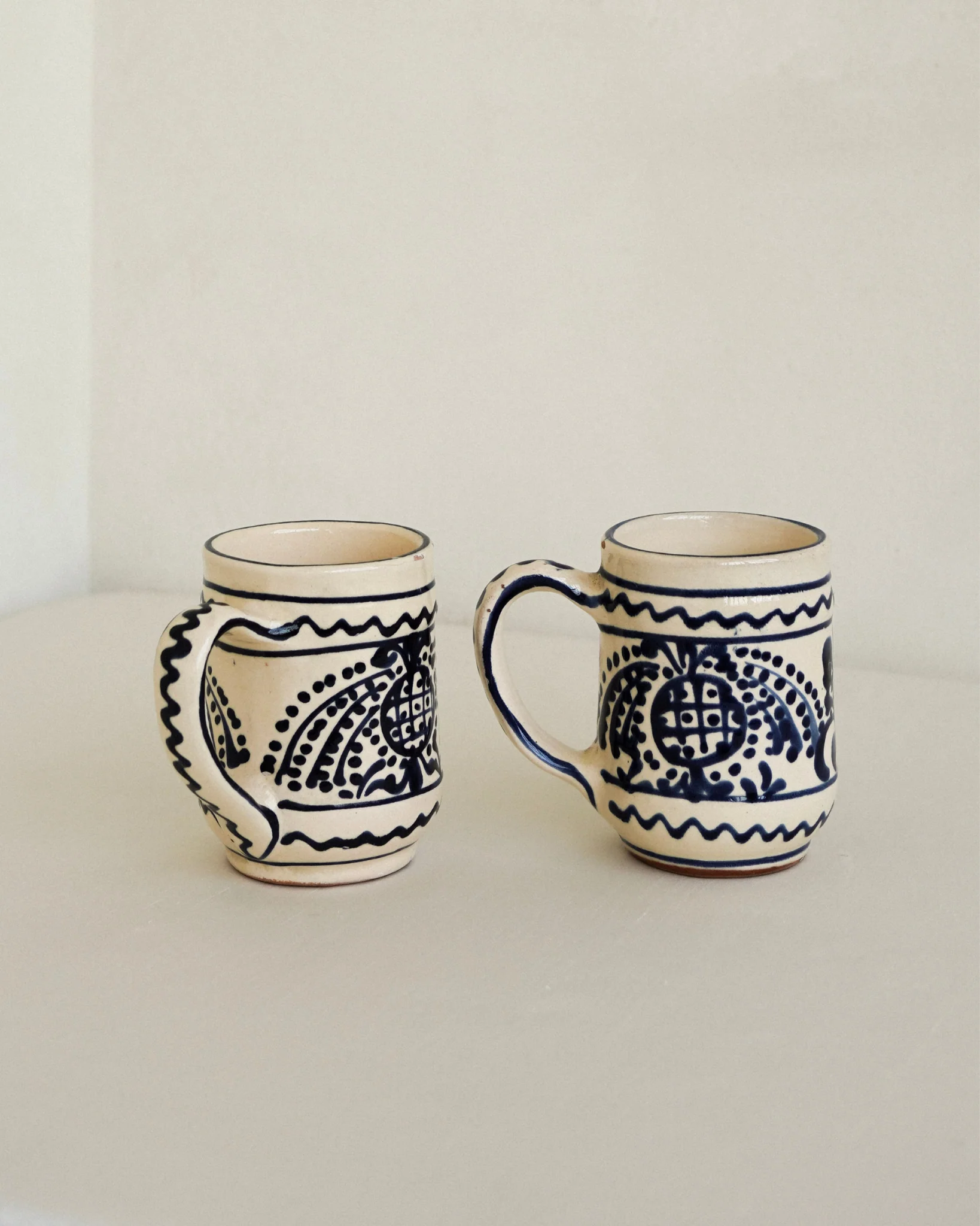 Ceramic Mug Set - Image 2