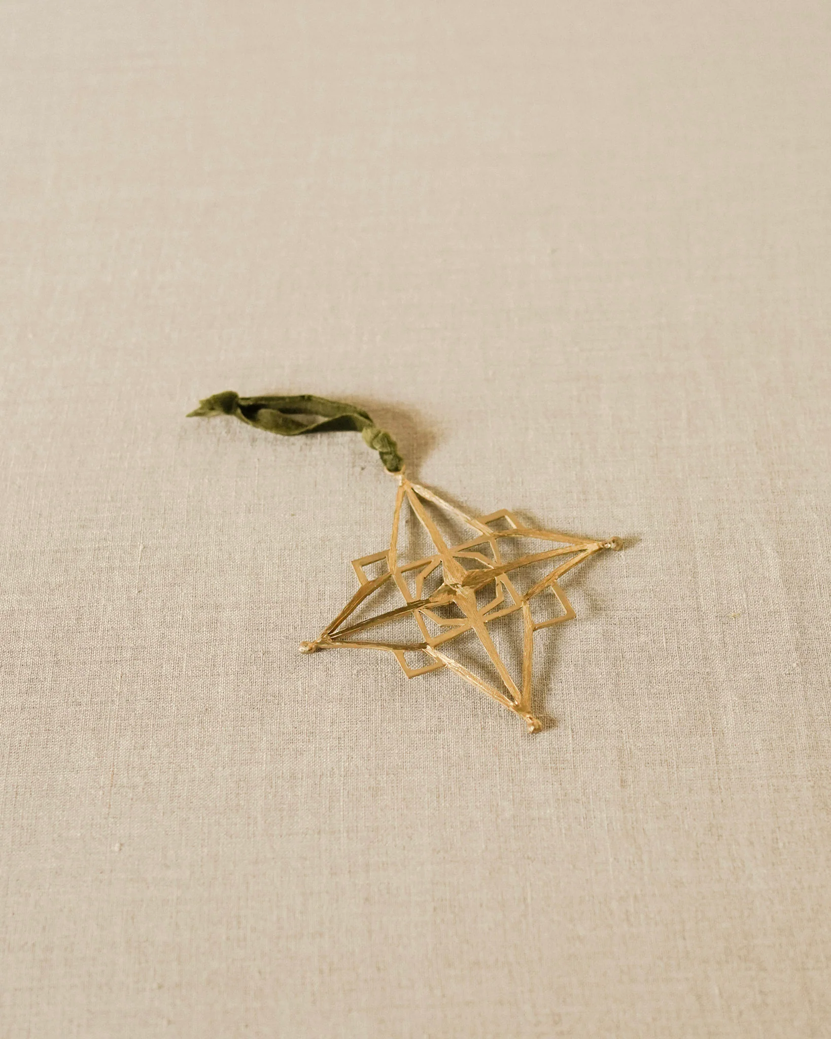 Bronze Star Burst Ornament - Image 2